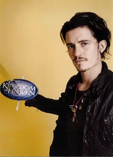 Orlando Bloom Protected Face mask - idPoster.com