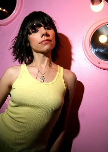 PJ Harvey Women's Colored Tank-Top - idPoster.com