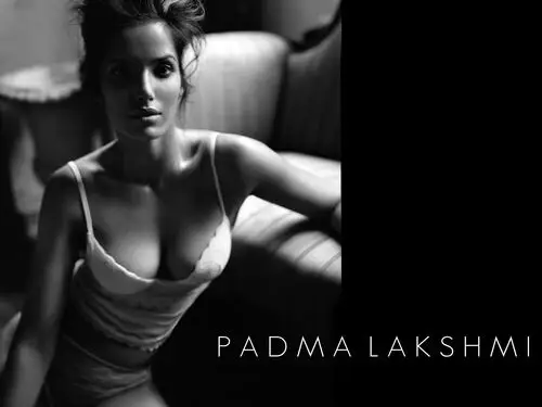 Padma Lakshmi White Tank-Top - idPoster.com