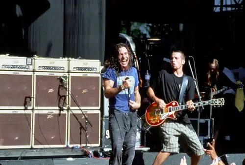 Pearl Jam Men's Colored  Long Sleeve T-Shirt - idPoster.com