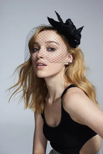 Phoebe Dynevor Jigsaw Puzzle picture 1151477