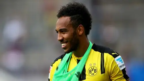 Pierre-Emerick Aubameyang Wall Poster picture 670432