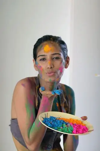 Poonam Pandey Protected Face mask - idPoster.com