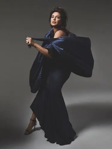 Priyanka Chopra Tote Bag - idPoster.com