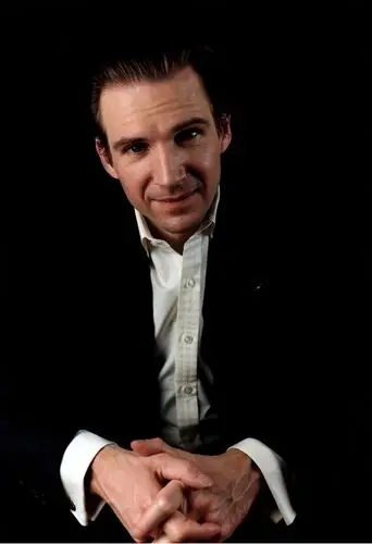 Ralph Fiennes Computer MousePad picture 480819