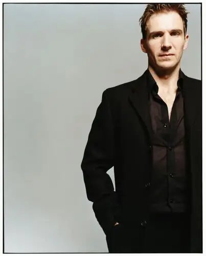 Ralph Fiennes Computer MousePad picture 481190
