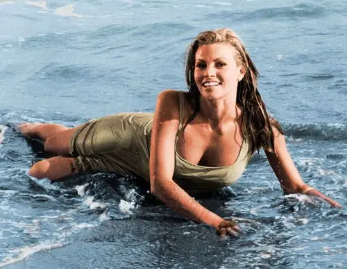 Raquel Welch Jigsaw Puzzle picture 503387