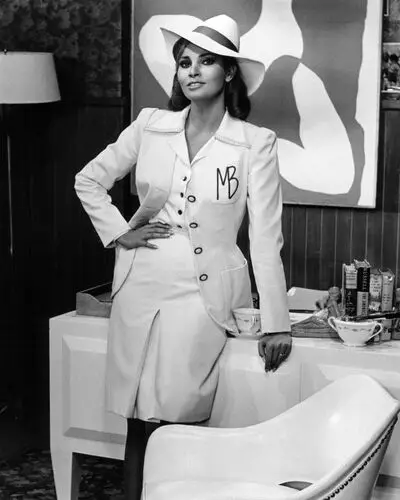 Raquel Welch Jigsaw Puzzle picture 503468