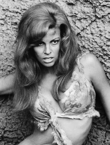 Raquel Welch Jigsaw Puzzle picture 503471