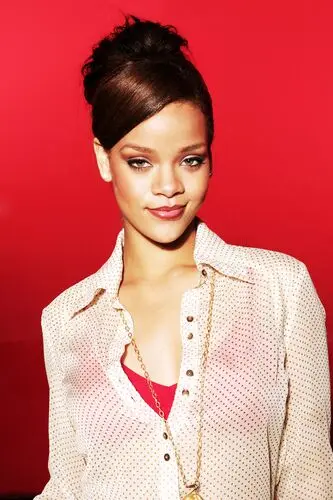 Rihanna White T-Shirt - idPoster.com