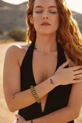 Riley Keough Jigsaw Puzzle picture 1039553