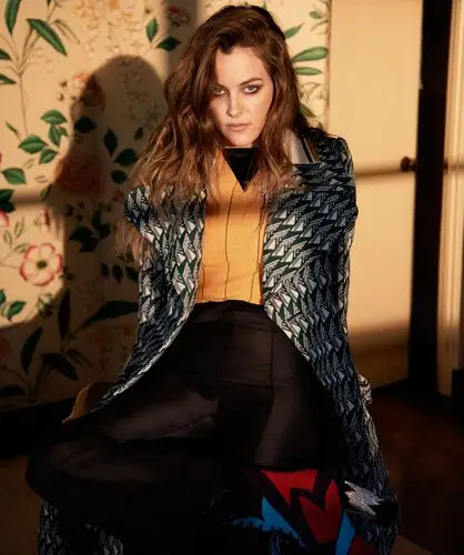 Riley Keough Jigsaw Puzzle picture 506105