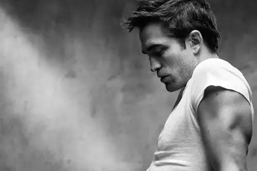 Robert Pattinson Men's Colored T-Shirt - idPoster.com