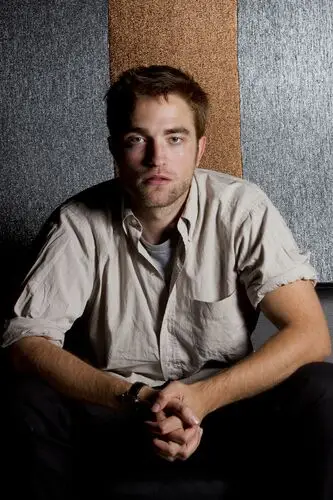 Robert Pattinson Wall Poster picture 160639