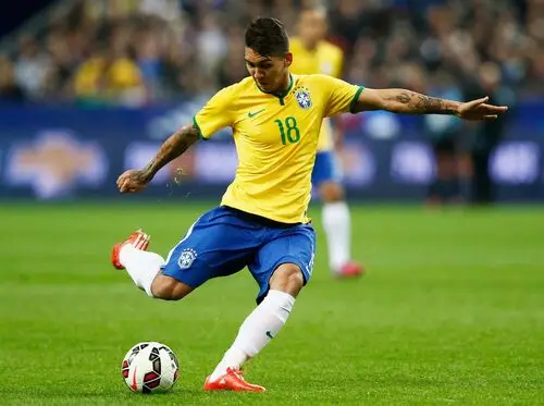 Roberto Firmino Wall Poster picture 704173