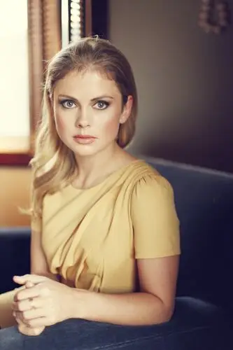 Rose McIver Wall Poster picture 506861