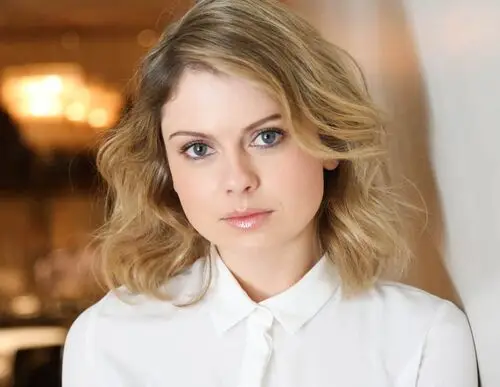 Rose McIver Wall Poster picture 848387