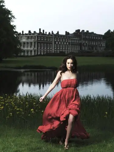Roxanne McKee Wall Poster picture 323492