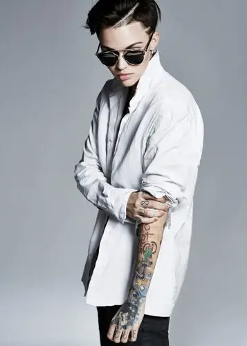 Ruby Rose Men's Colored Hoodie - idPoster.com
