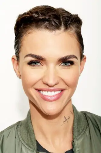 Ruby Rose Jigsaw Puzzle picture 552724