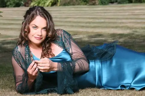 Ruth Wilson Jigsaw Puzzle picture 510560