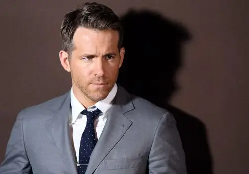 Ryan Reynolds Computer MousePad picture 795653