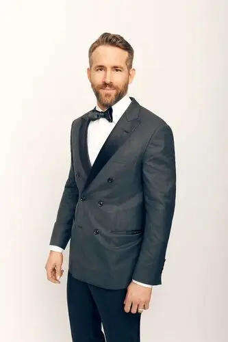Ryan Reynolds Wall Poster picture 830982