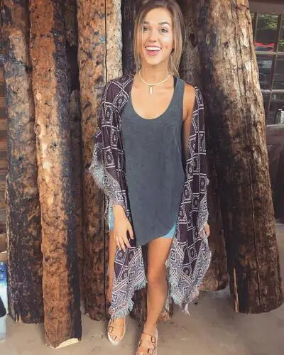 Sadie Robertson Wall Poster picture 852083