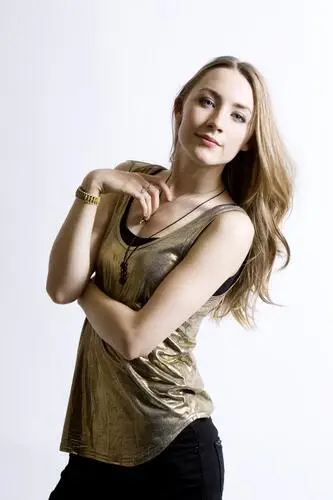 Saoirse Ronan Women's Colored  Long Sleeve T-Shirt - idPoster.com