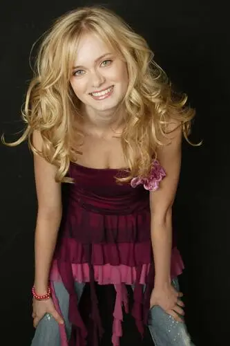 Sara Paxton Computer MousePad picture 18190