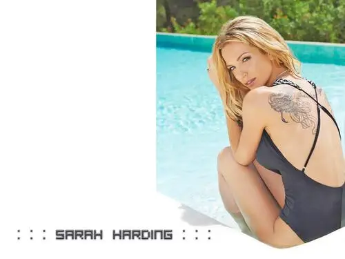 Sarah Harding Women's Colored Tank-Top - idPoster.com