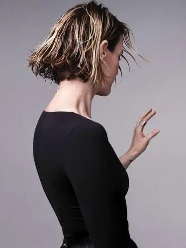 Sarah Paulson Women's Colored  Long Sleeve T-Shirt - idPoster.com