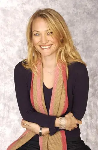 Sarah Wynter Jigsaw Puzzle picture 520643