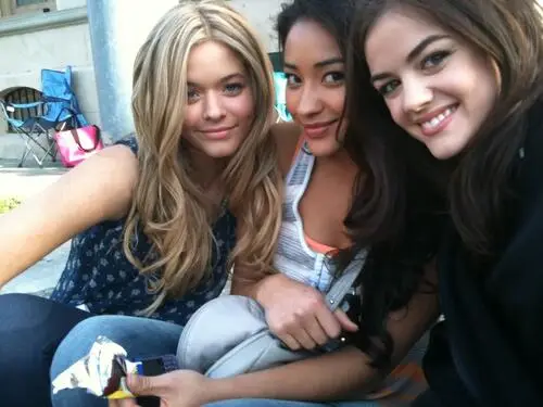 Sasha Pieterse Wall Poster picture 118797
