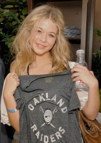 Sasha Pieterse Wall Poster picture 118863