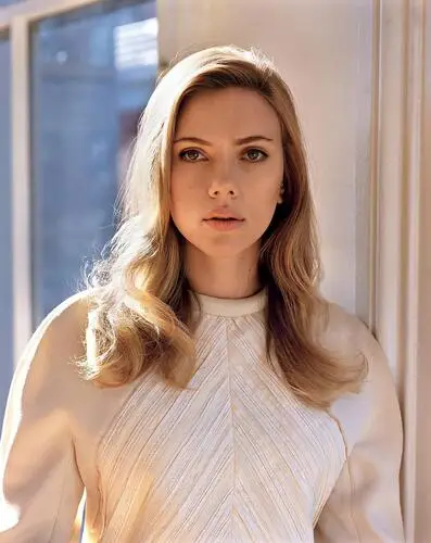 Scarlett Johansson Women's Colored T-Shirt - idPoster.com