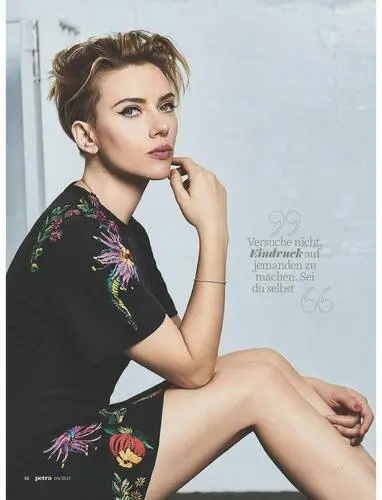 Scarlett Johansson Women's Colored Hoodie - idPoster.com