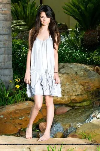 Selena Gomez Wall Poster picture 24196