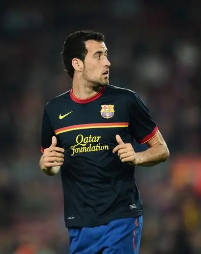 Sergio Busquets Wall Poster picture 675974