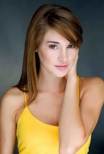 Shailene Woodley Wall Poster picture 102961