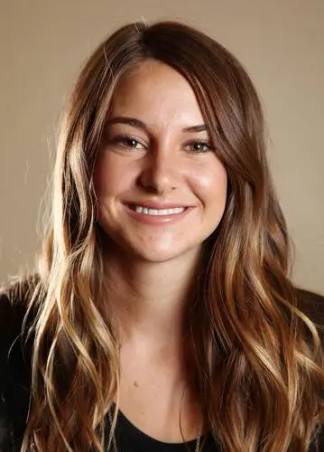 Shailene Woodley Wall Poster picture 877129