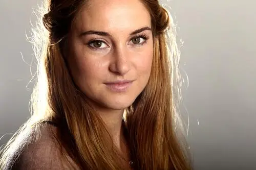 Shailene Woodley Wall Poster picture 877195