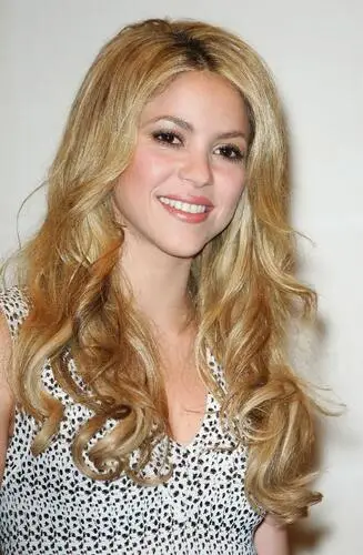 Shakira Protected Face mask - idPoster.com