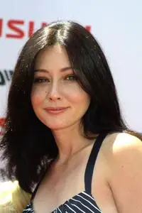 Shannen Doherty posters and prints
