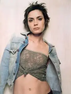 Shannyn Sossamon posters and prints