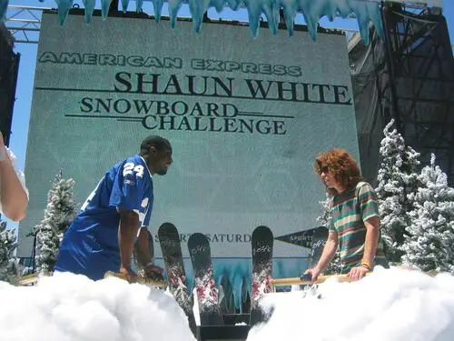 Shaun White White T-Shirt - idPoster.com