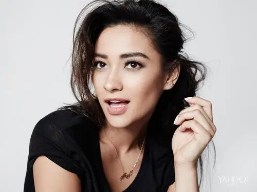 Shay Mitchell Fridge Magnet picture 330468