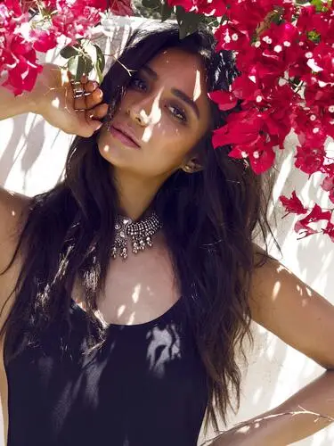 Shay Mitchell Jigsaw Puzzle picture 550273