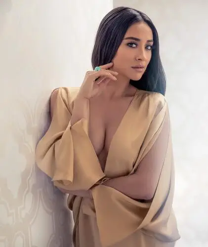 Shay Mitchell Computer MousePad picture 695167