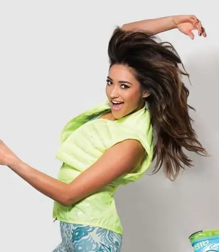 Shay Mitchell Wall Poster picture 877712